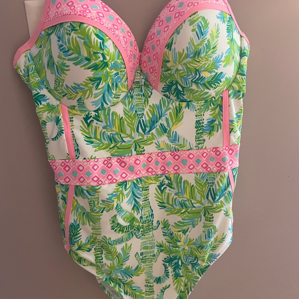 Lilly Pulitzer Palma swimsuit size 14 EUC